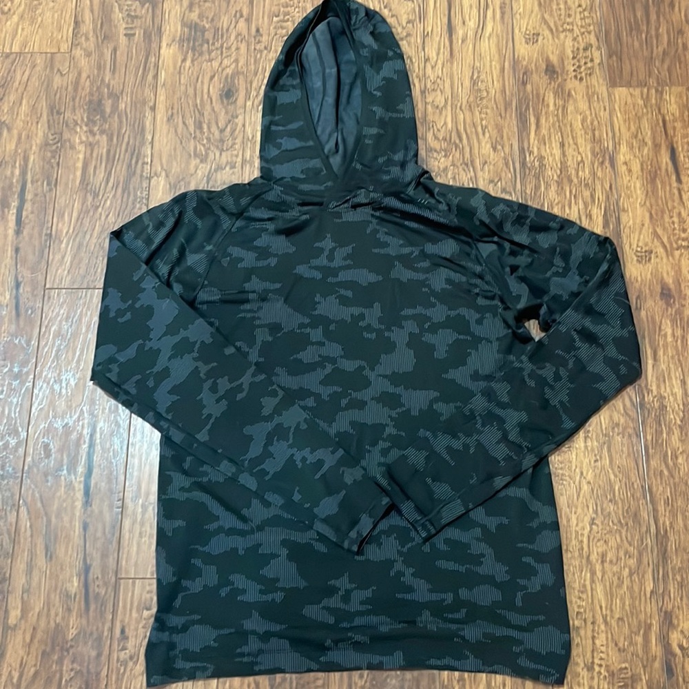 Lululemon Large Black Hooded Tshirt